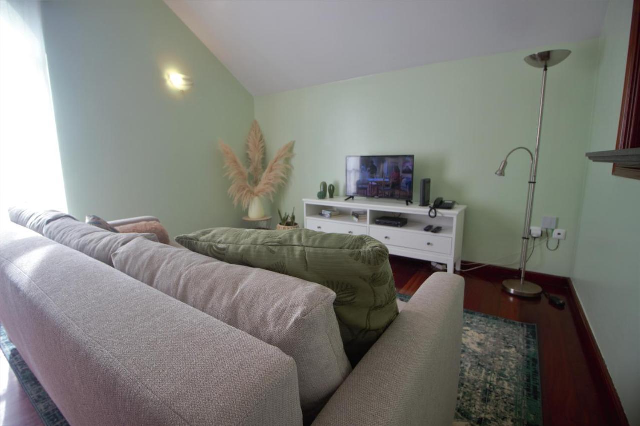 Ferienwohnung Rose Velvet Angra do Heroísmo Exterior foto